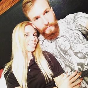 Meet your Posher, Corina